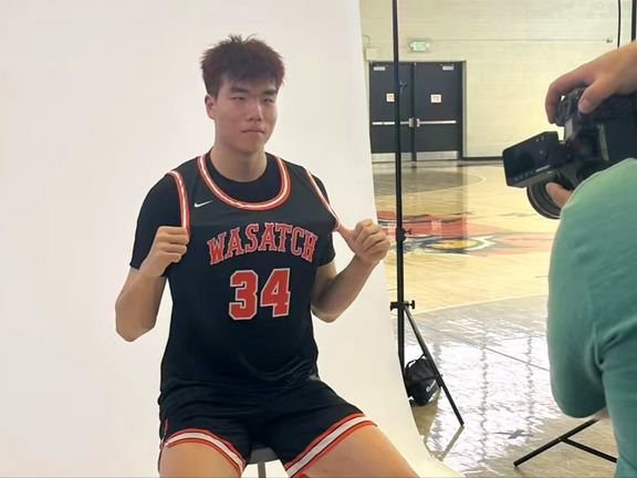 张懿赵杰的22分，让假期的球迷多了一份喜悦