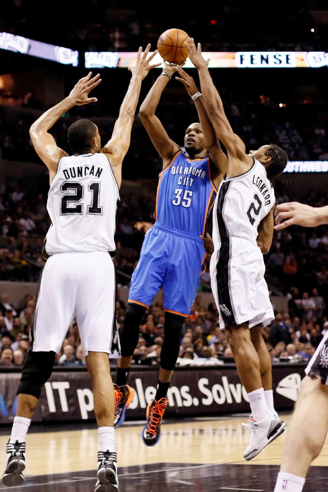 Kevin Durant 2013

#nba##杜兰特##邓肯##伦纳德# ​