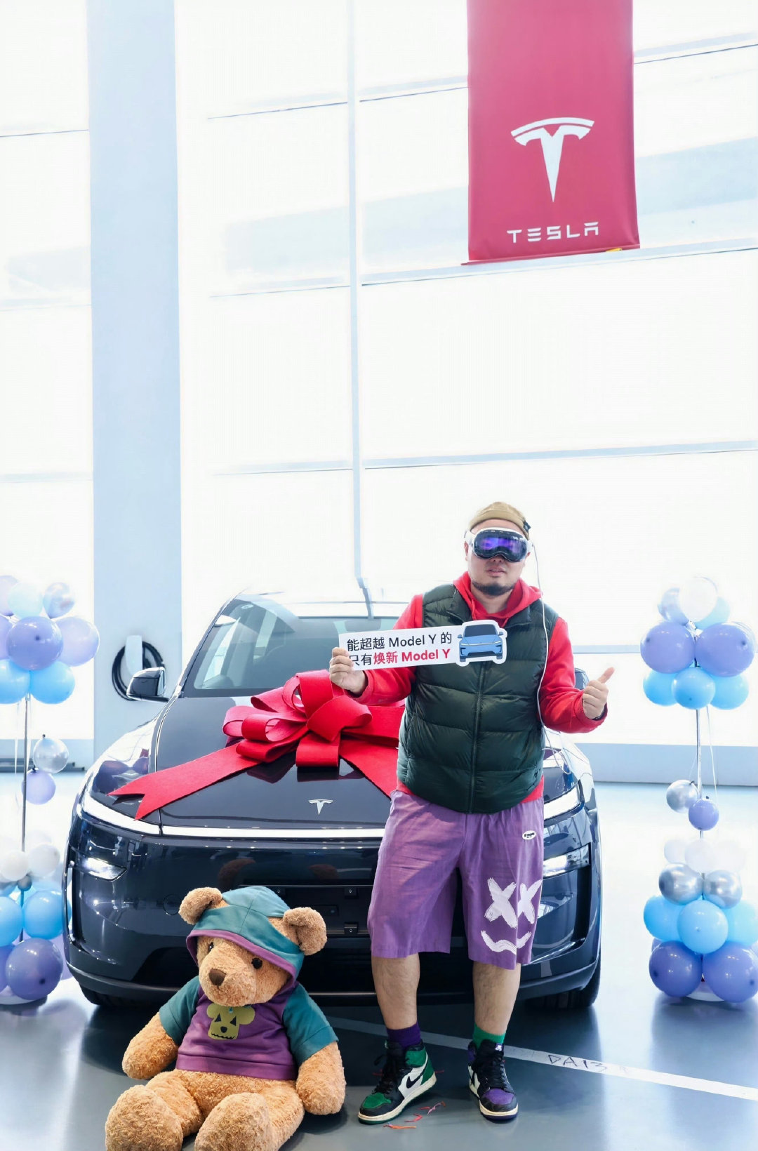 #特斯拉降价无人维权#
首发版车主内心毫无波动 ​