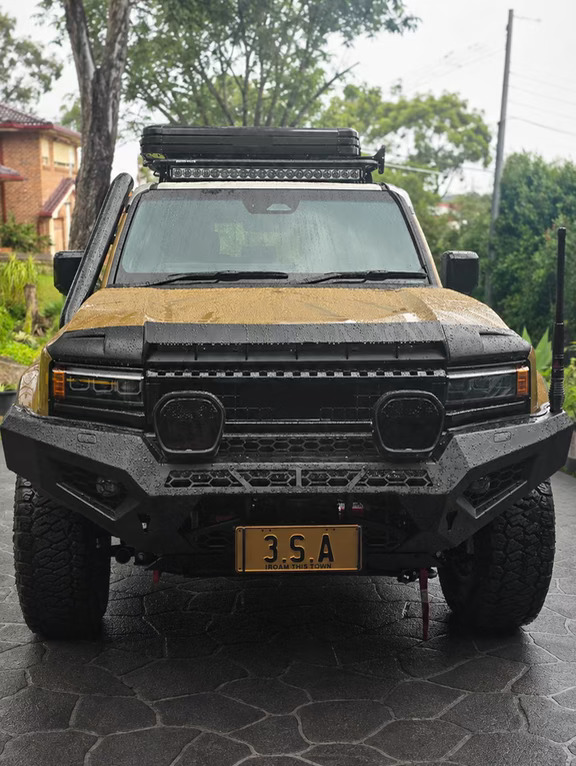 Prado 250的硬派前脸