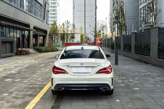 奔驰CLA220 四驱 46000km
