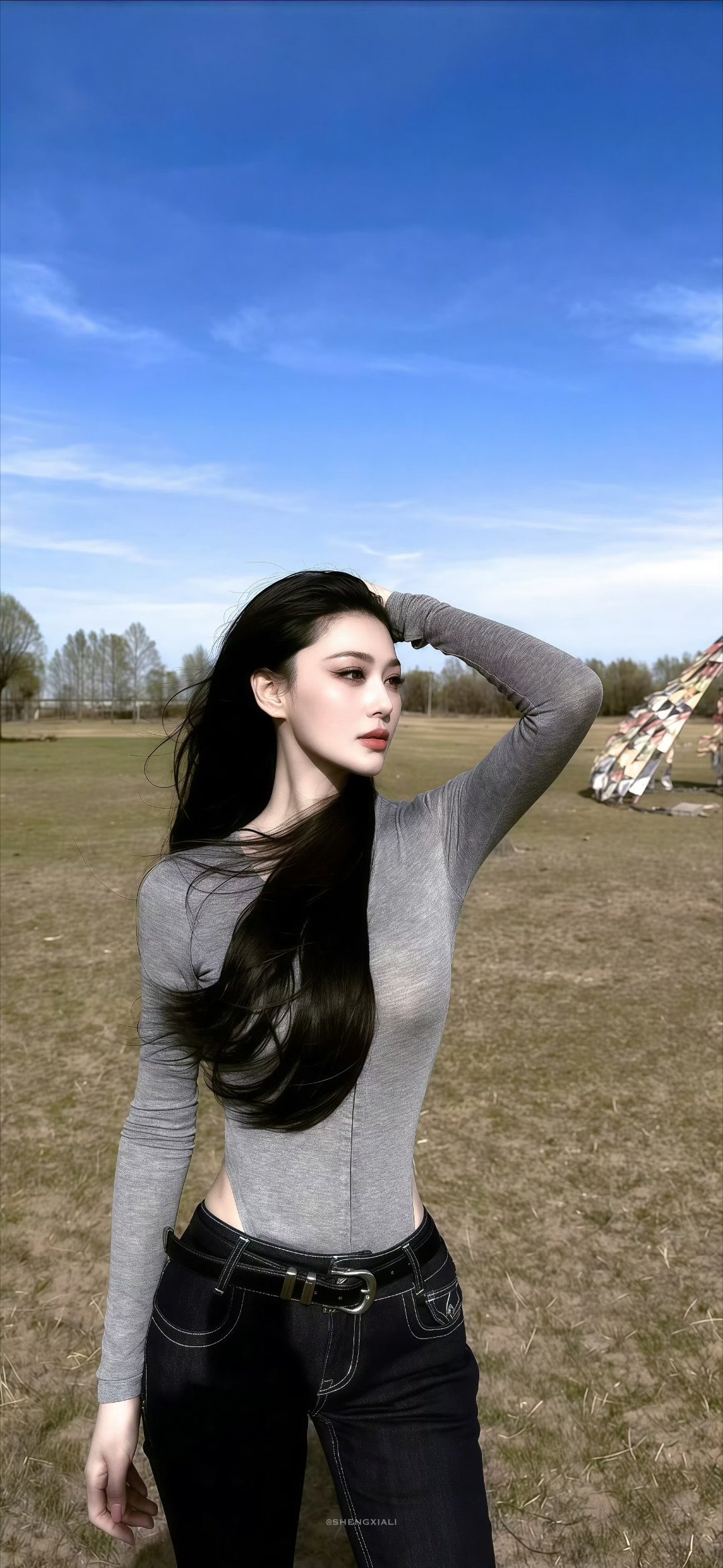 张馨予壁纸
​太美了真忍不住分享
​
​高质量人生
​自律人生
​身材变好脸变美
​内心不惧 ​
