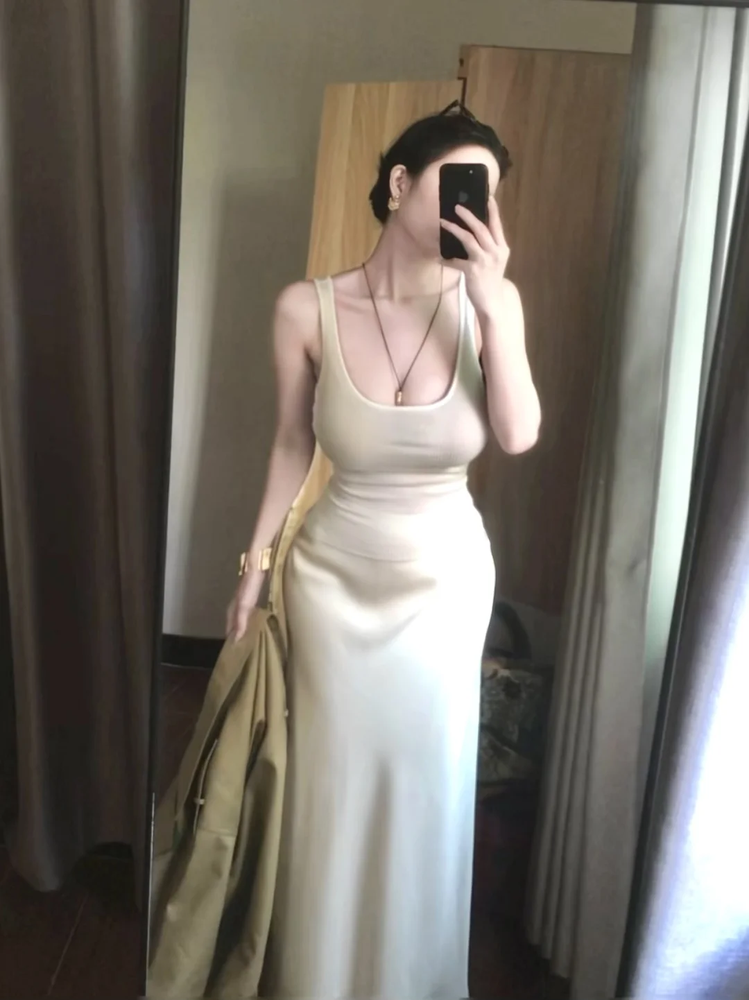 白卡色系尊的很日常气质美女感唉～