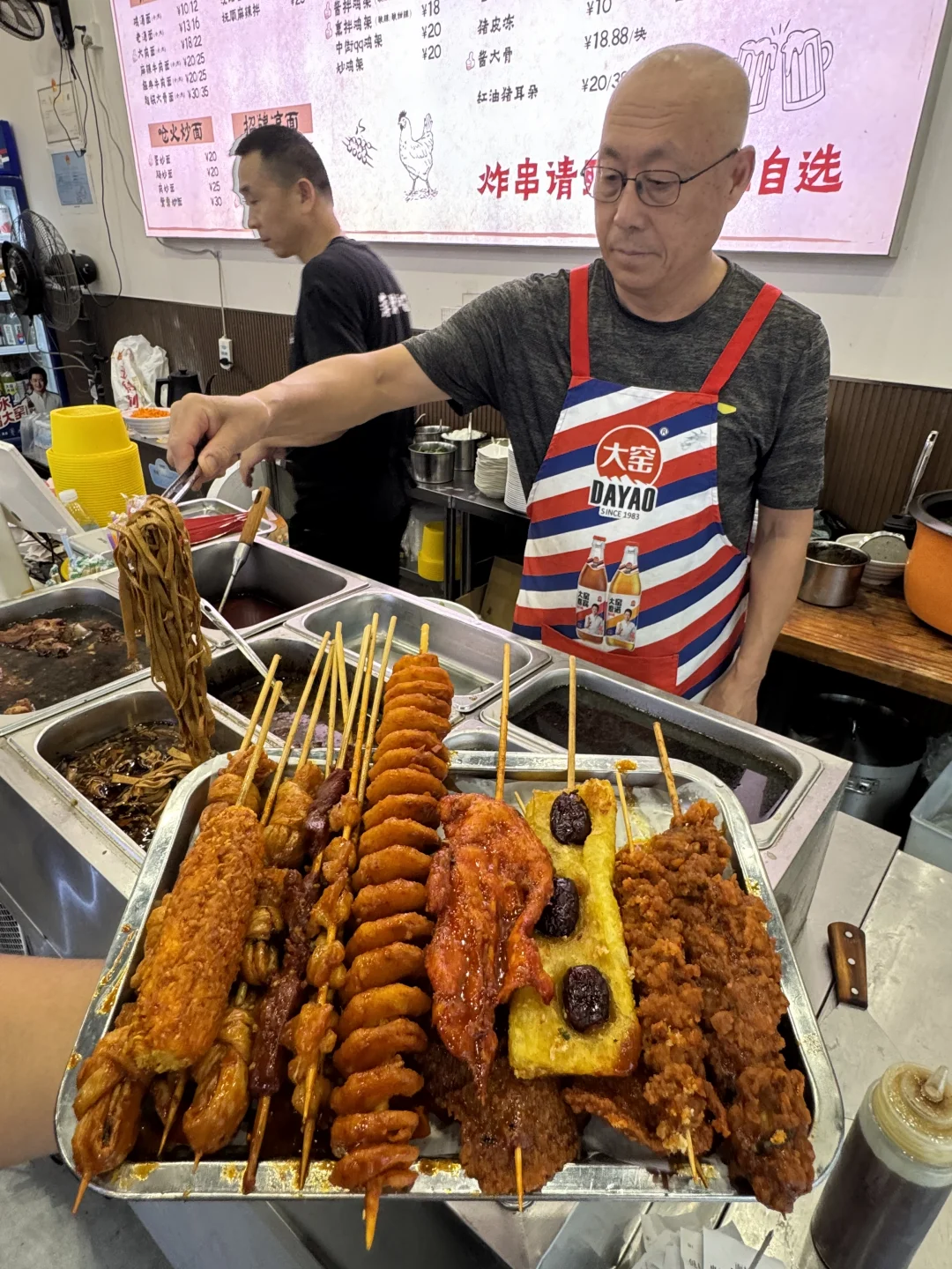 深圳记住这个爷爷！！！！