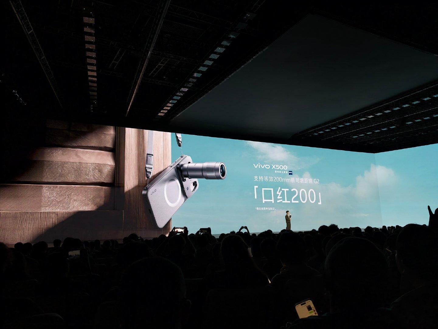 #灭霸500# 500标准版的硬件软件直接拉平甚至超了去年的300Pro，啧啧，真下本啊。 ​