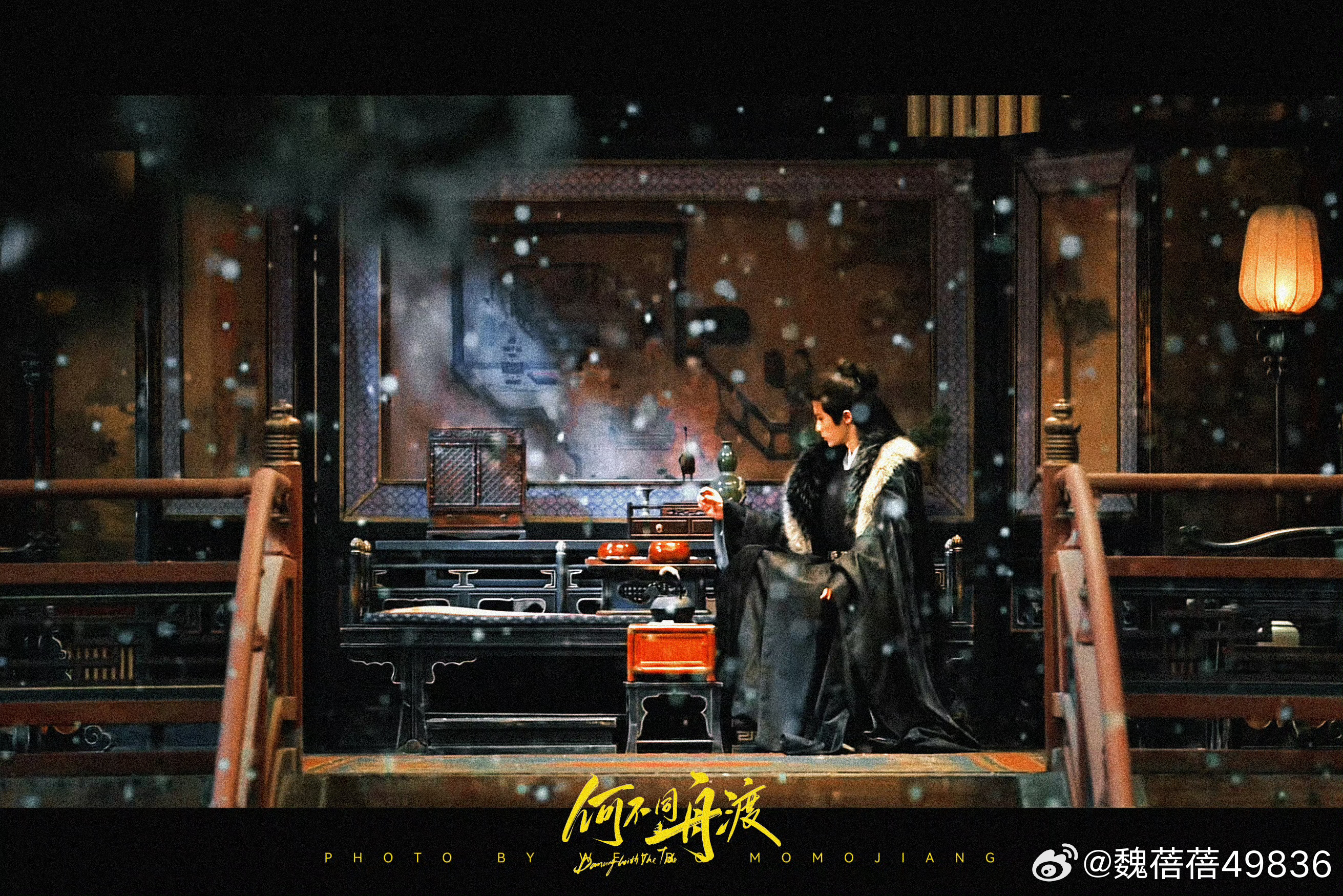 入行多年，檀健次凭着认真，敬业的态度，始终保持着兢兢业业的精神，在表演方面取得了令人惊艳的结果。就在不久前的八月，檀健次凭借在电影《震耳欲聋》中的优秀表现，荣获第21届中国长春电影节金鹿奖最佳男演员。手捧奖杯和证书，檀健次自信满满地走上领奖台，意气风发的样子令人难以忘怀。
《猎罪图 ​