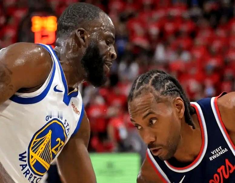 今天看这场附加赛，直接愣住。 快船主场121-126不敌勇士，伦纳德赛...