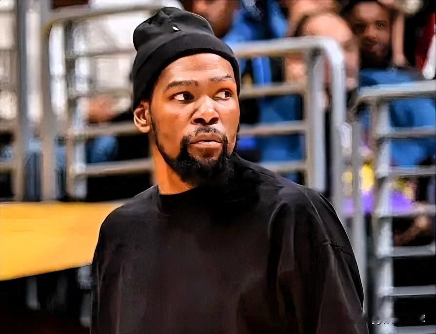 湖人慌了！杜兰特G2大概率复出  今日，据The Athletic名记...