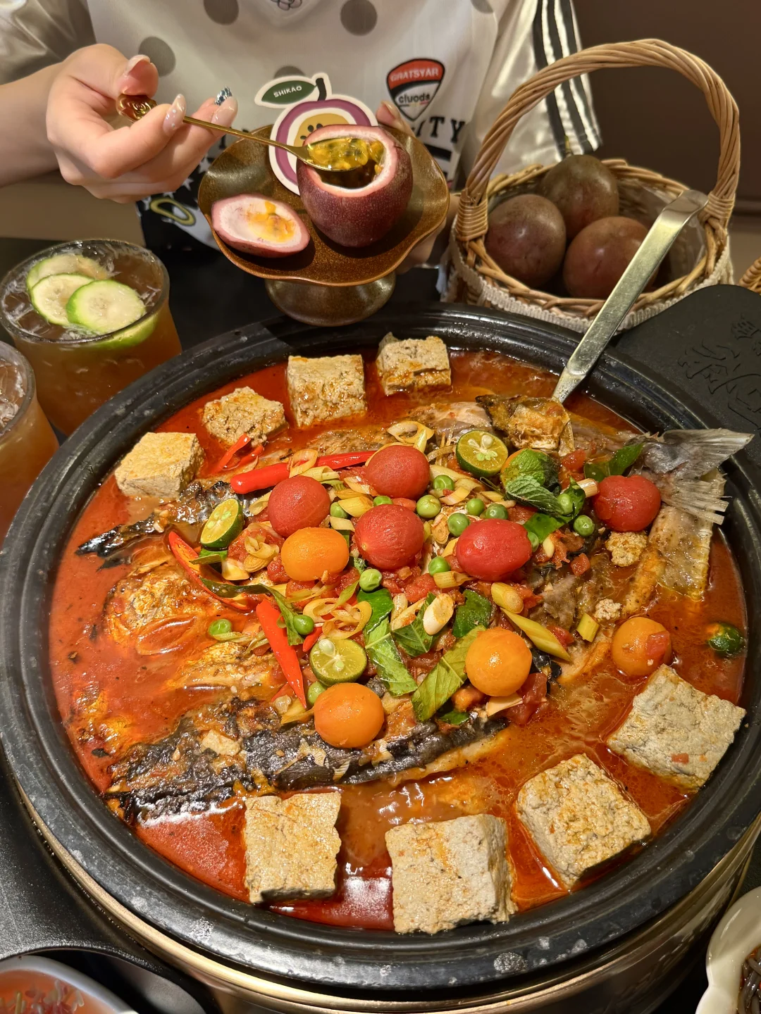 没人懂百香果酸汤烤鱼吗？？？