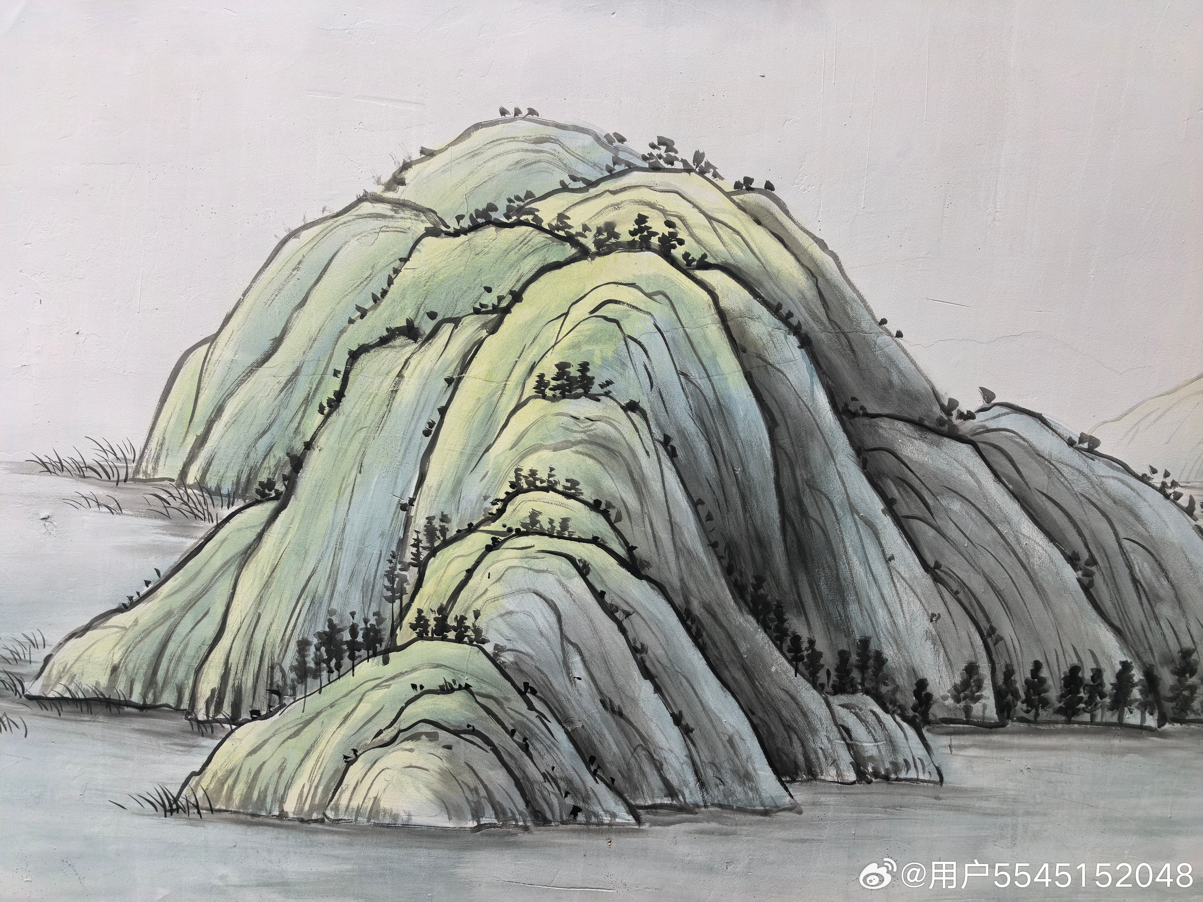 美以是否同伊朗再燃战火？
文/刘洪生
目前公开的信息来看，美以与伊朗‌再燃战火的风险极高‌，新一轮军事打击大概率将在美国中期选举（11月3日）后启动，但短期内尚未正式开打。

一、‌当前局势‌：美国和以色列军方已制定对伊朗发动新一轮打击的具体计划，目标可能涵盖伊朗能源基础设施、核设施及导 ​
