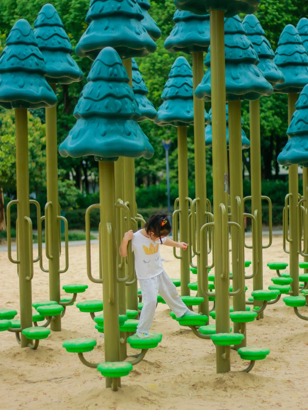 免费沙滩游乐场，遛娃轻松一天