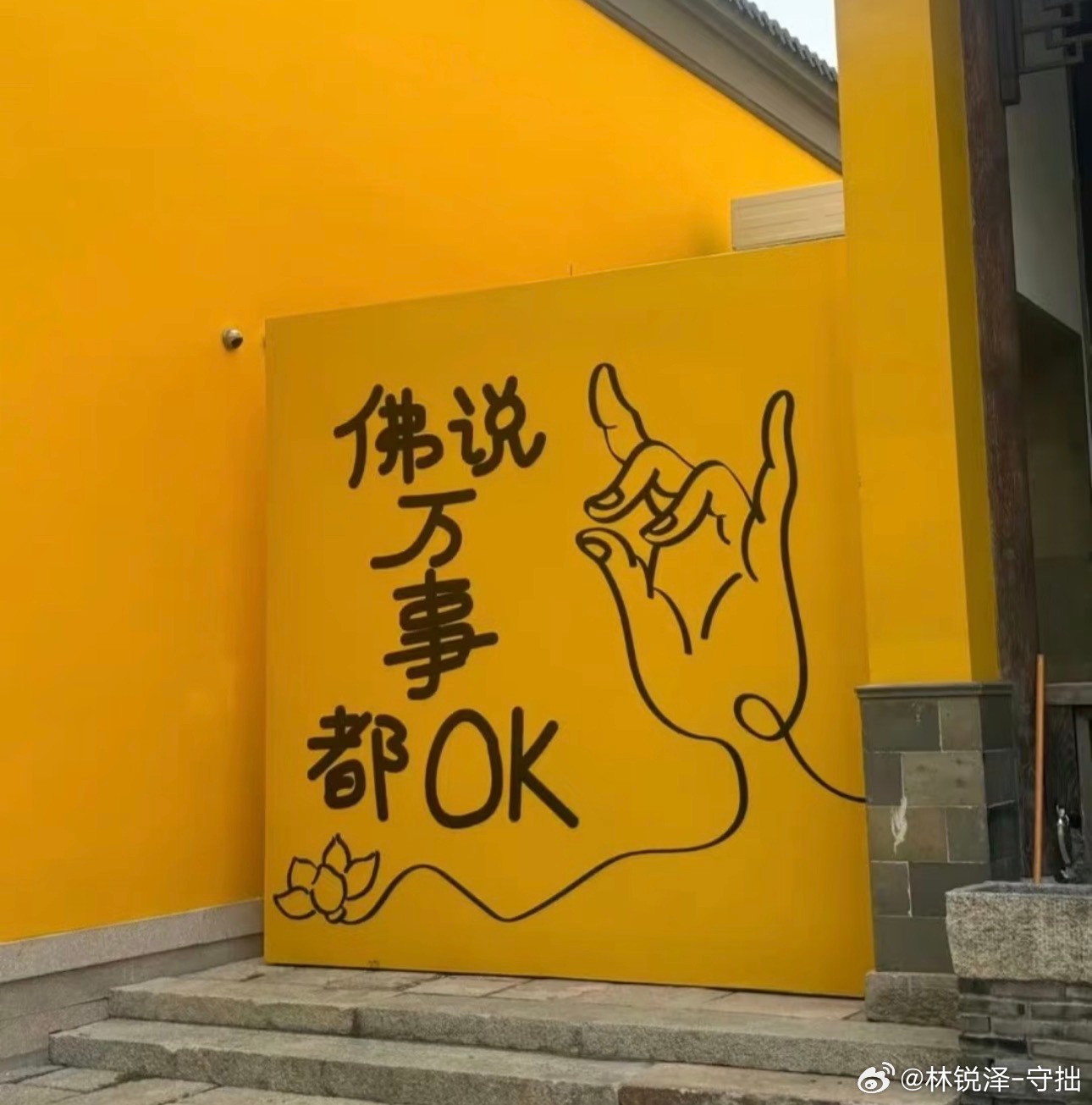 有点扛不住了啊，你们点闪迪还在吗？昨天也想了很久，我也总结了两个问题，一个就是它，另一个就是ZEC ，我们看看爆仓比例，惨目忍睹！

闪迪主要是AI带火存储需求，芯片涨价、订单多，资金一窝蜂冲进来炒，把股价拉上去。但现在涨价势头已经放缓，涨多了就感觉资金要跑路了，所以不用太担心被套！

ZE ​