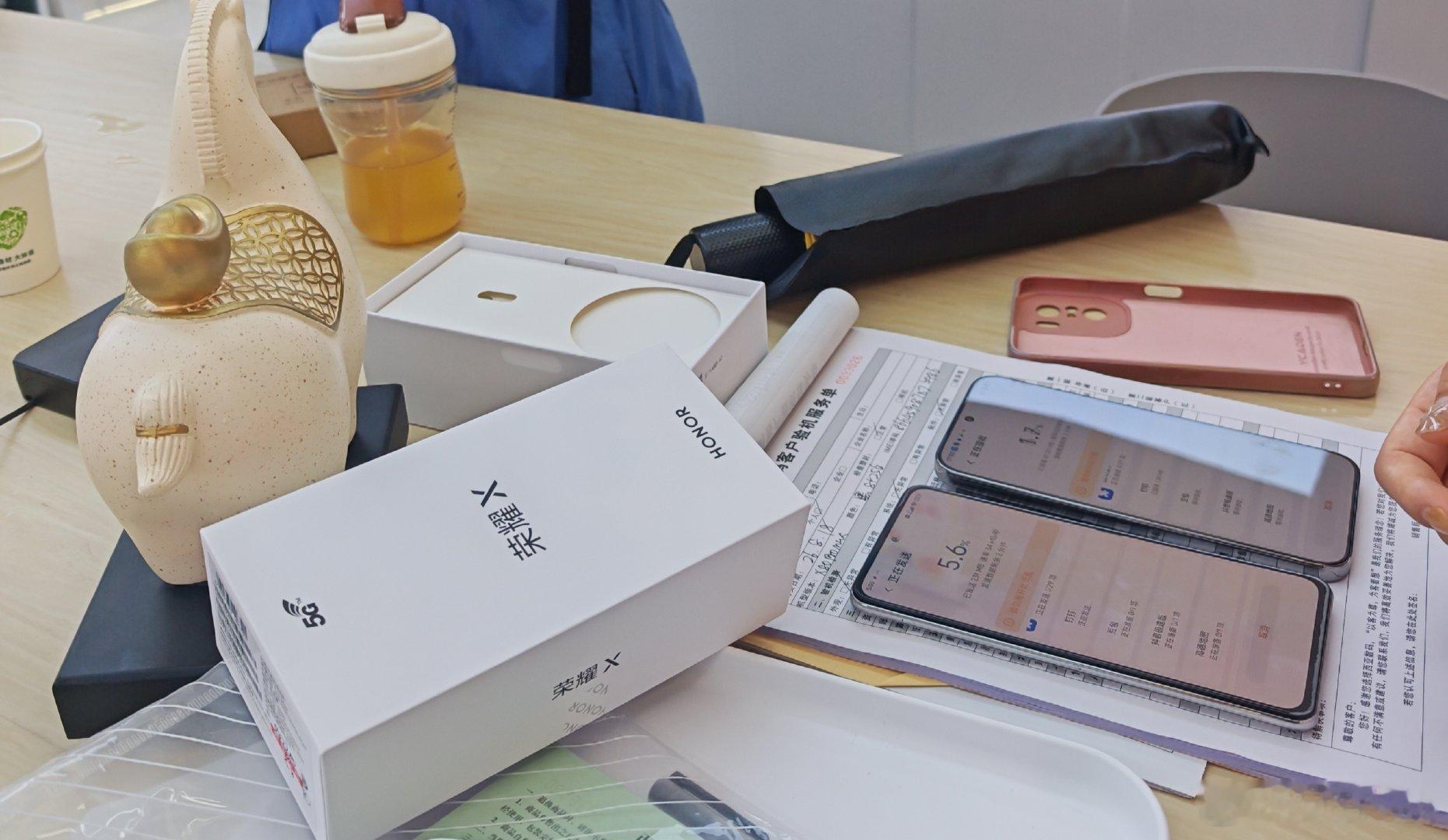 #荣耀X80PROMAX##荣耀robotphone##荣耀暑促爆品# ​