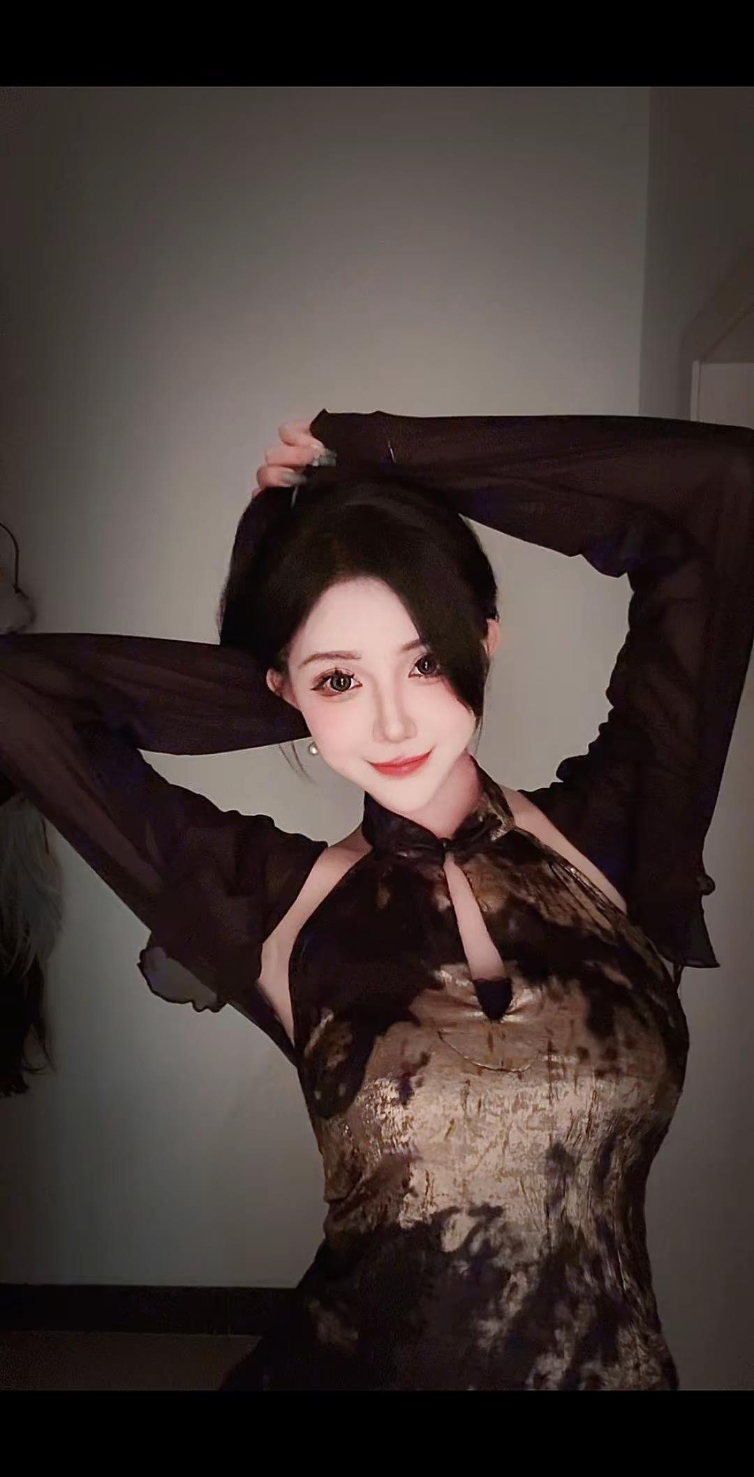 这个世界坏坏的，还好我也不是什么好东西