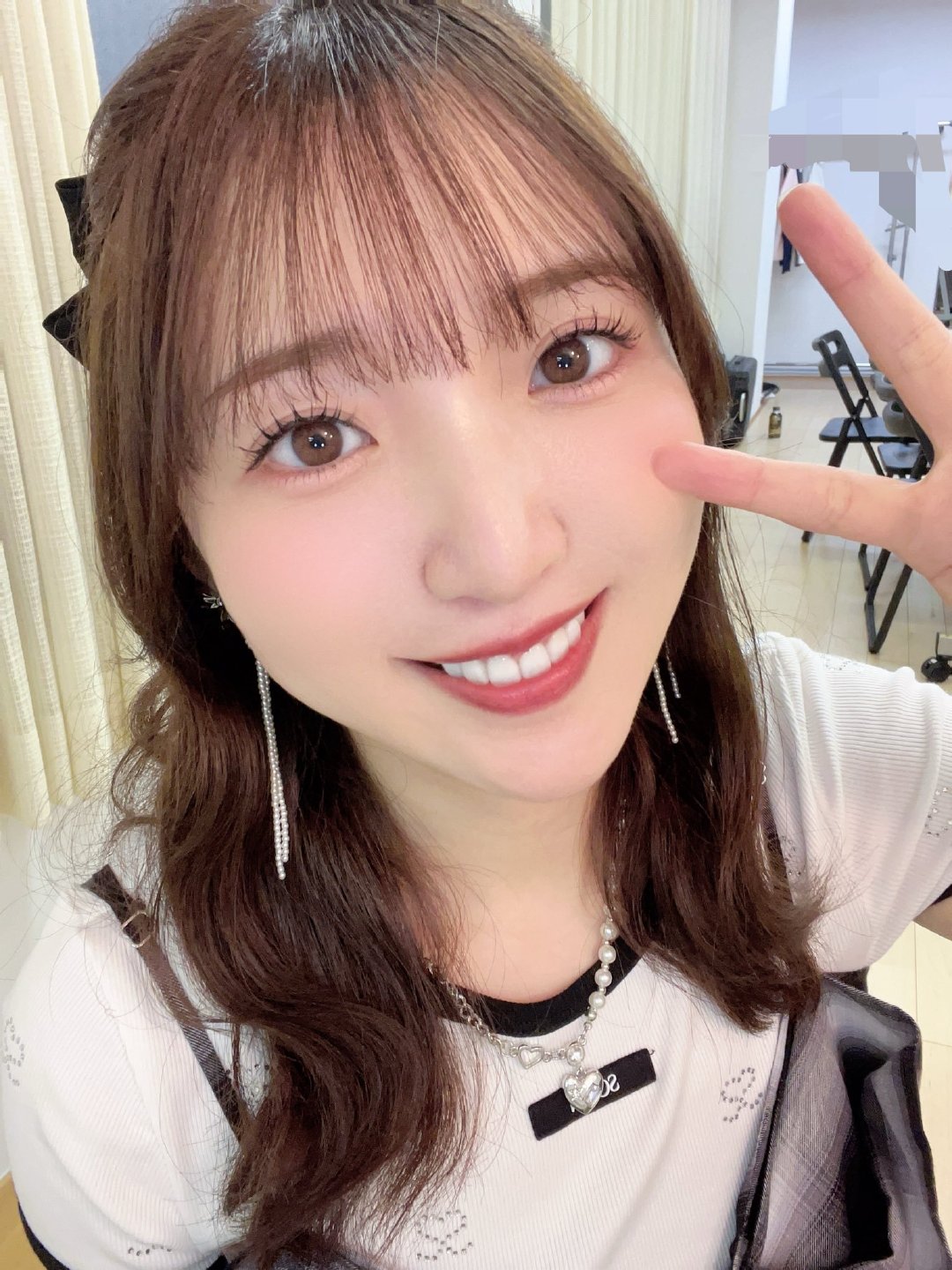 #丰田萌绘# 
`#大垣アニ文
ありがとうございました🎤✨
久々のソロ歌唱でドキドキでしたが
とっても楽しかったです☺️🎀
そして、ちはるん、もよちゃんと
『初恋サイダー』を歌わせて頂きました🫧
文化祭っぽくて楽しかったー！！
たくさん盛り上がってくれて感謝です🙏🏻 ​
