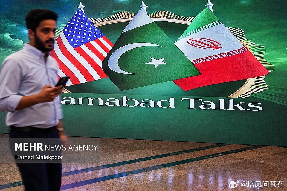 《外交事务》2026年9/10月刊文章《The End of the American Middle East: Iran and the Last Gasp of a Failed Order》（《美国主导的中东走向终结：伊朗与失败秩序的最后挣扎》），作者Marc Lynch（乔治·华盛顿大学政治学与国际事务教授，《America’s Middle East: The Ruination of a Region》一书 ​
