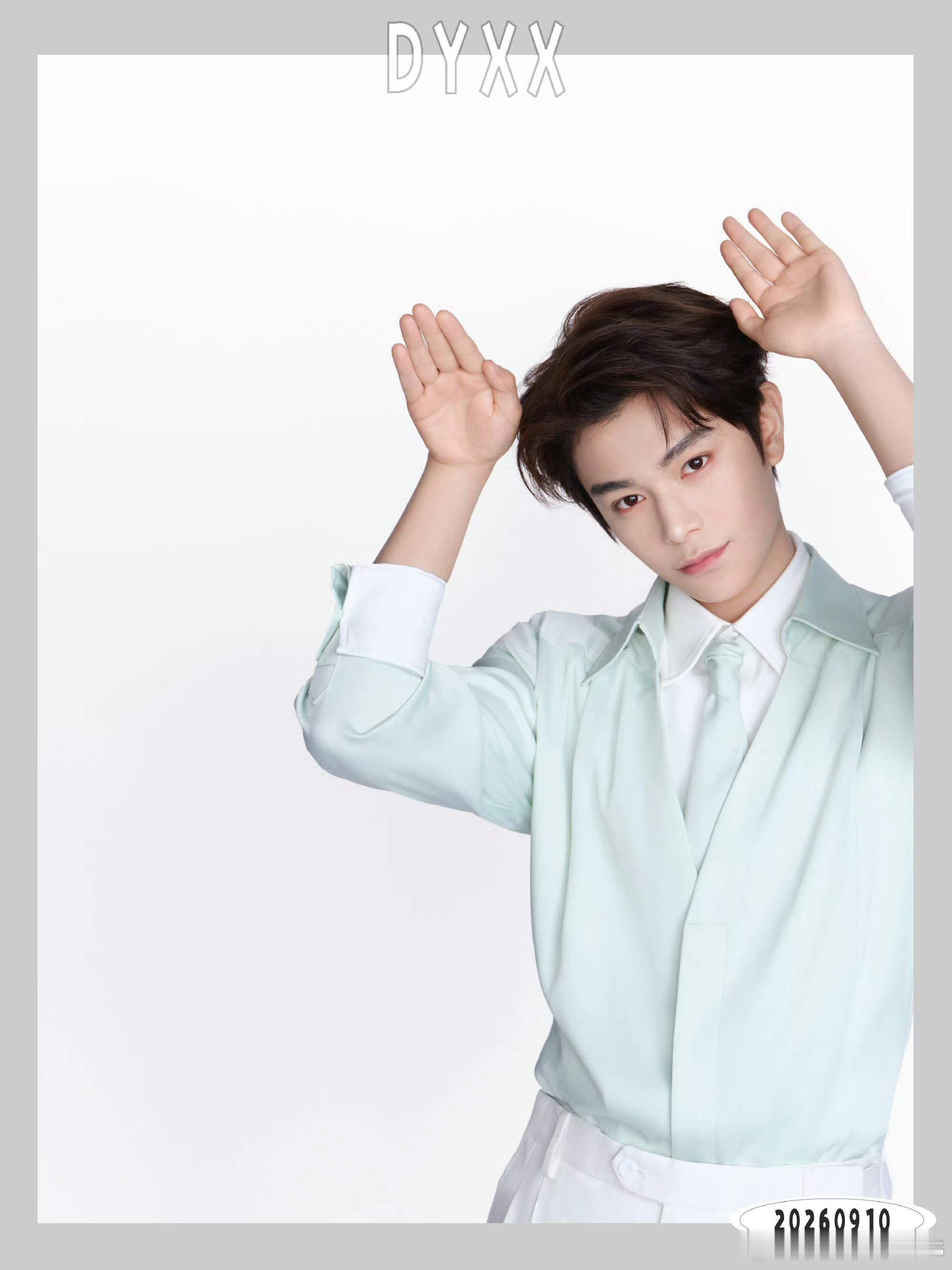 #丁禹兮赵皑# dyxx#丁禹兮司宫令#
           于我而言，你就像一座永远在举办新展的艺术馆，每一次拜访，都能获得全新的审美体验。[努力][努力]
丁禹兮司宫令｜丁禹兮赵皑｜赵皑｜丁禹兮南部档案｜丁禹兮张海虾｜张海虾｜丁禹兮张海侠｜张海侠｜丁禹兮花开锦绣｜丁禹兮赵凌｜赵凌｜丁禹兮爱在 ​