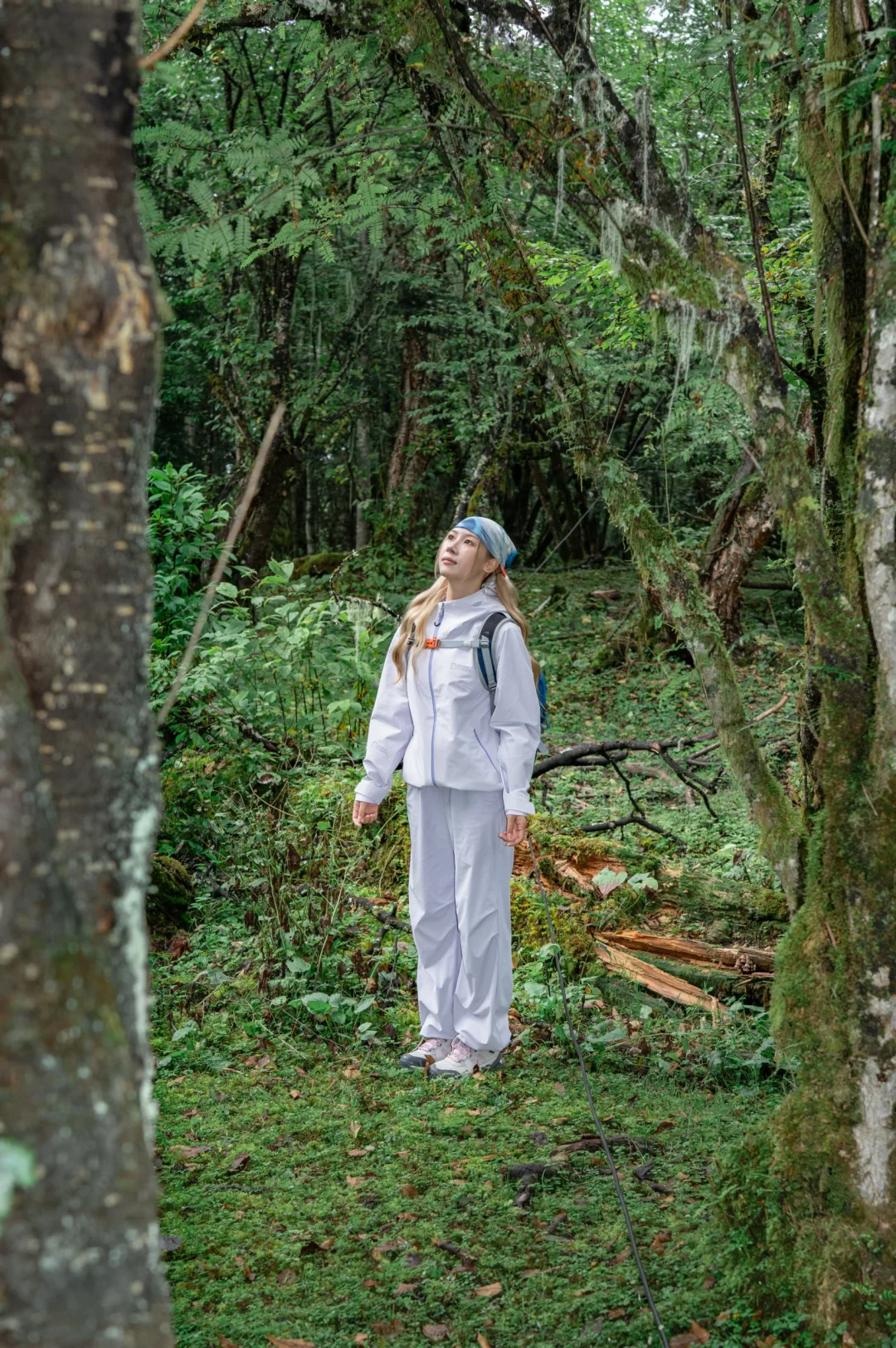 山野的风与雨，都有衣物替我抵挡