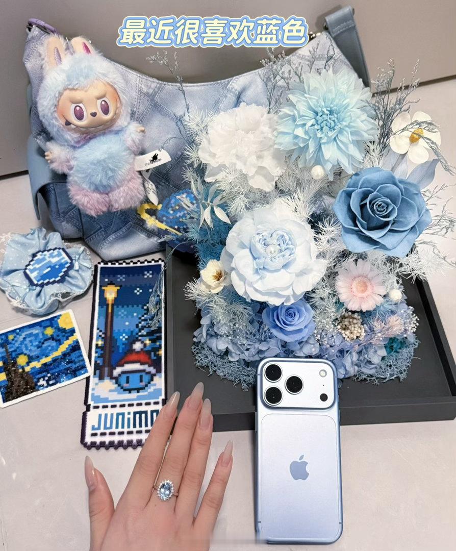 你是怎么知道我买到了iPhone18首发？
纯运气好抢到了第一批
#iPhone18Pro#  ​