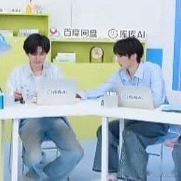 一场直播刘耀文到底要逗多少次宋亚轩 ​
