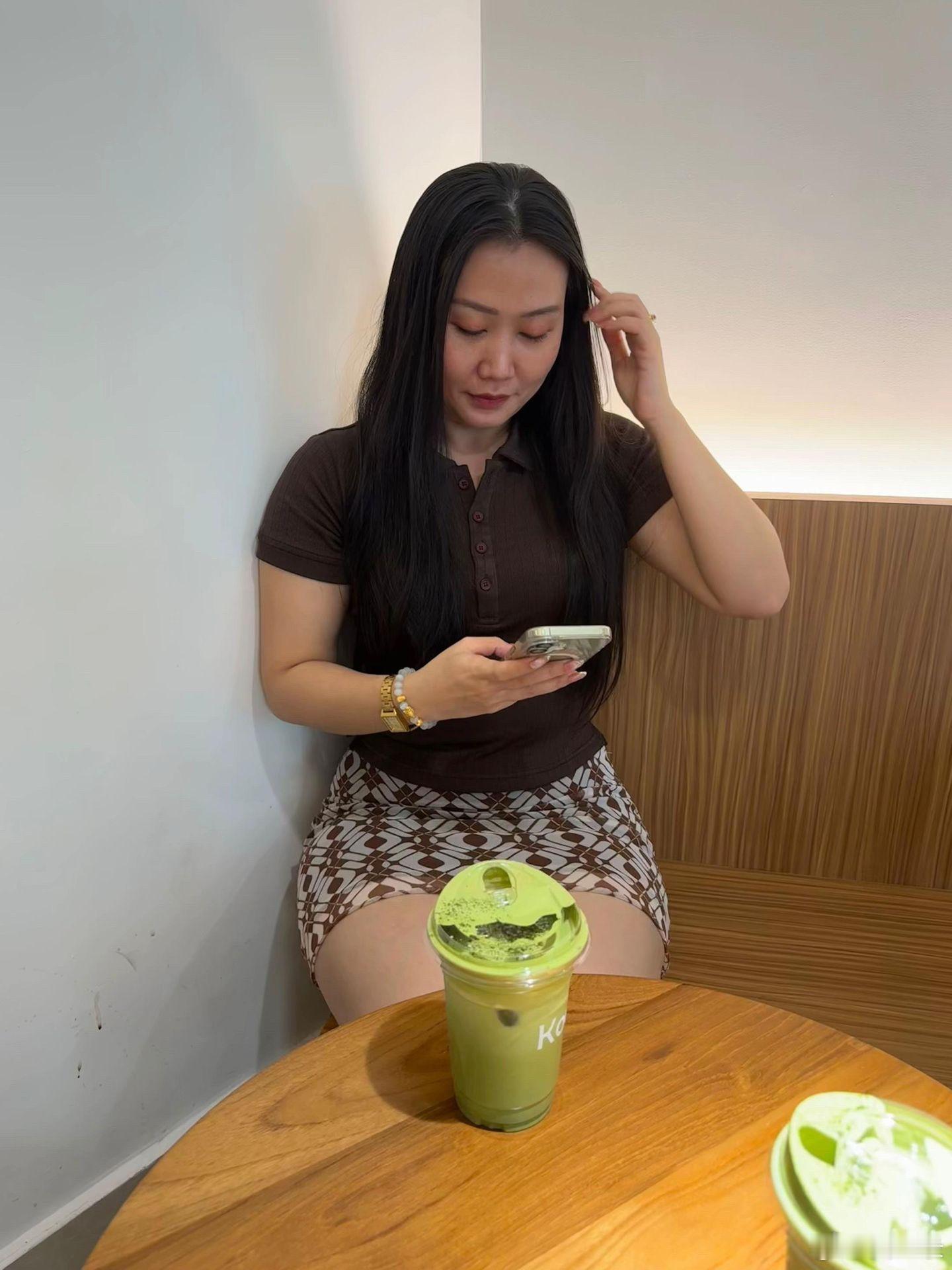 兄弟们，遇到这种网友，该用什么招式？ ​​​