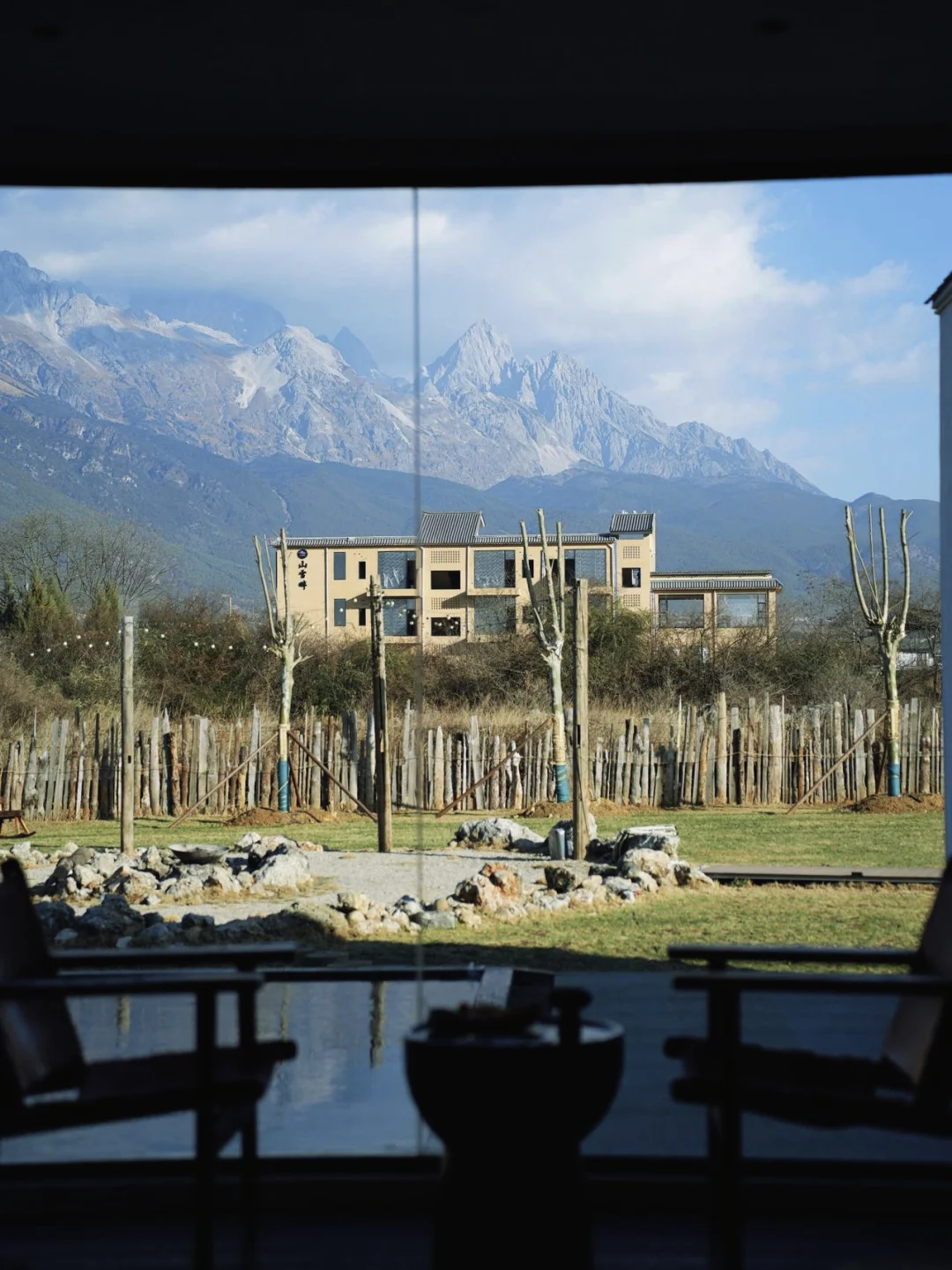 白沙古镇！雪山下的牧场酒店太治愈了🏔️