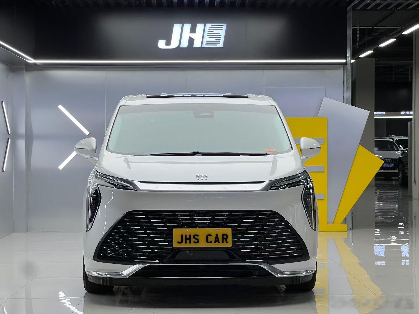 #二手车[超话]#  新到‼️2023年别克世纪六座蕴世版，旗舰高端MPV，
2.0T➕48V轻混，9AT变速箱，动力平顺省油 ​