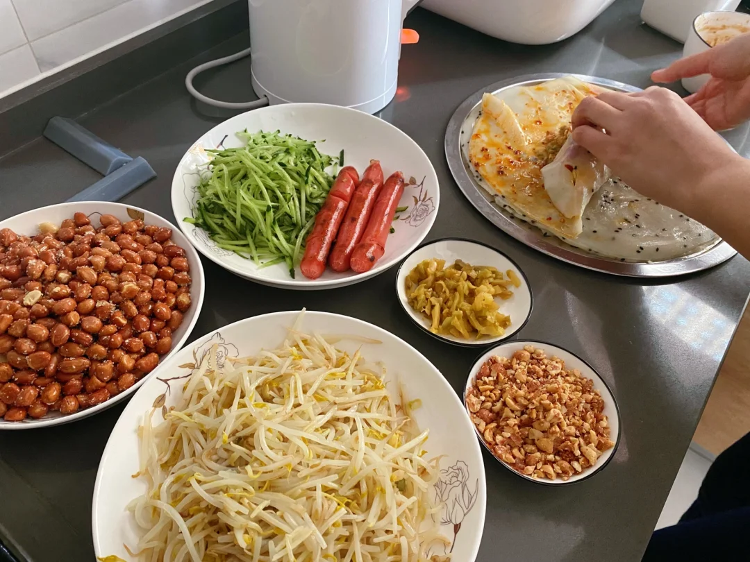 这凉皮卷，让我想拉着我朋友去出摊了🥰