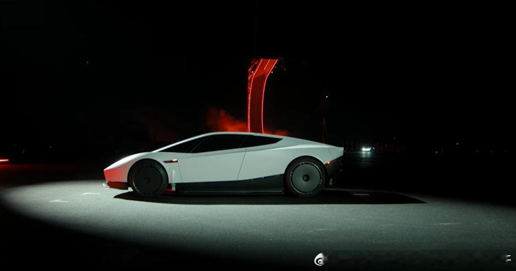 10月15日Tesla Roadster 2的发布会全球震惊，成为网络的热点，且以各种形式转播。网络上Tesla Event发布的视频，大概20多分钟，应该是整个发布会比较全面的视频。 里面的英文很鲜活，口语很地道，很适合我们学练英语参考。 ​