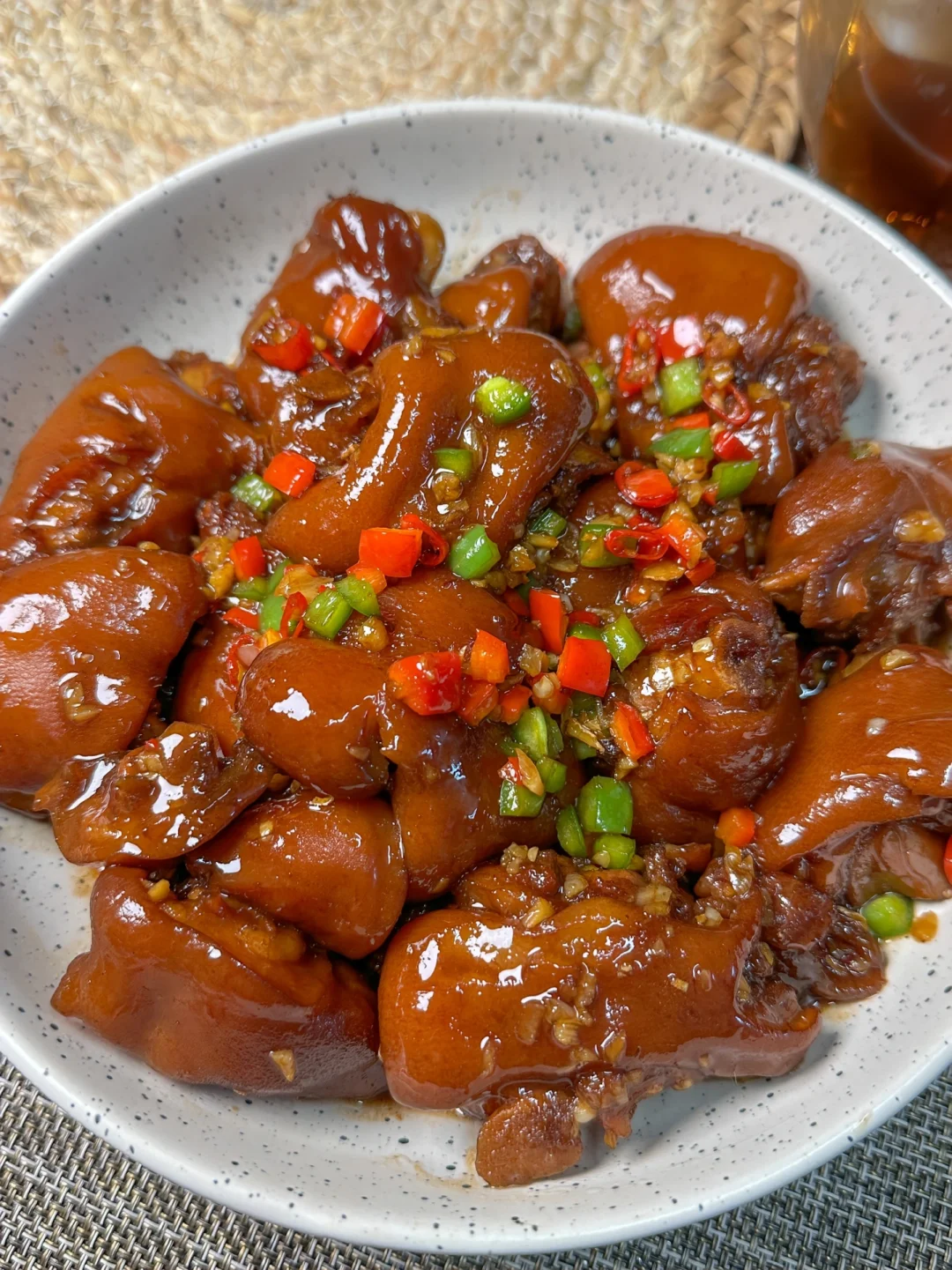 天啦噜！！我怎么能做出这么好吃的猪蹄子！！