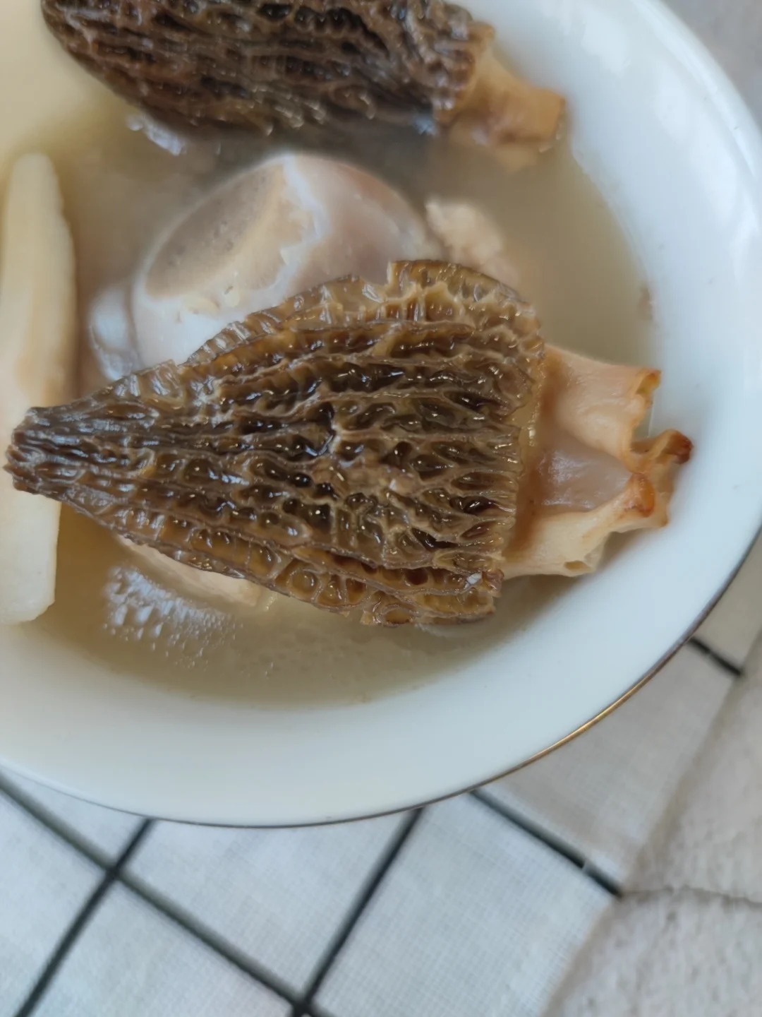 给孩子煲的100份营养汤【第21份】羊肚菌汤