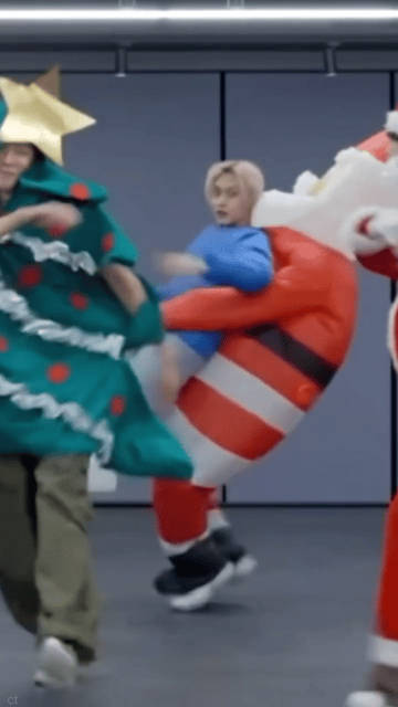 我真不能再笑了、、。