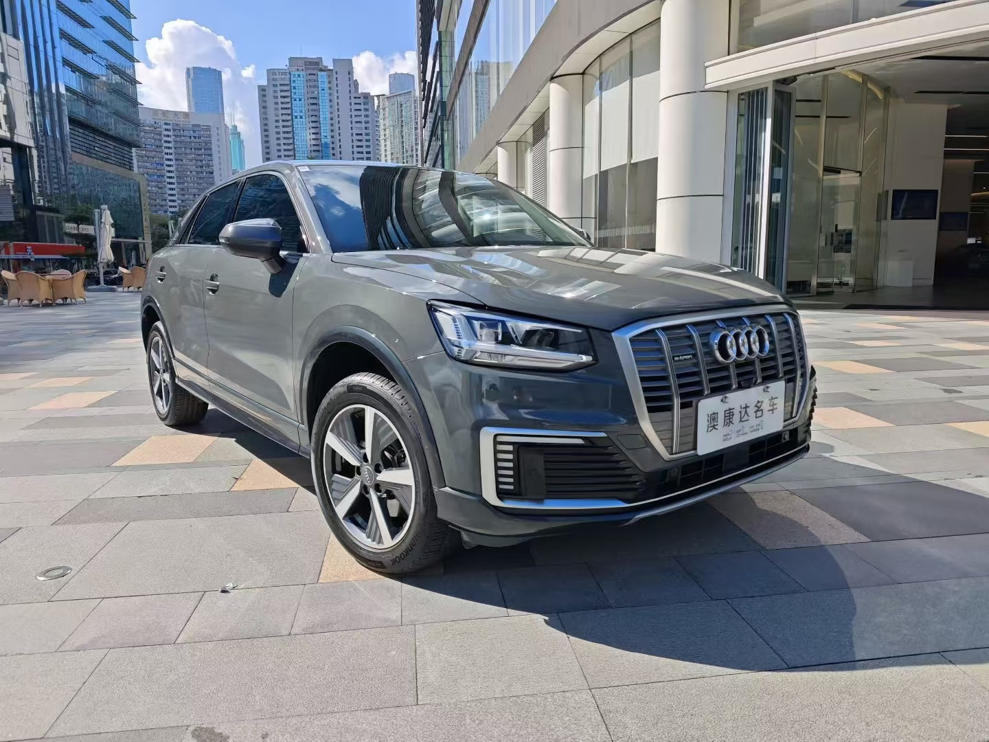 灰色奥迪Q2L，谁不爱呢🚗