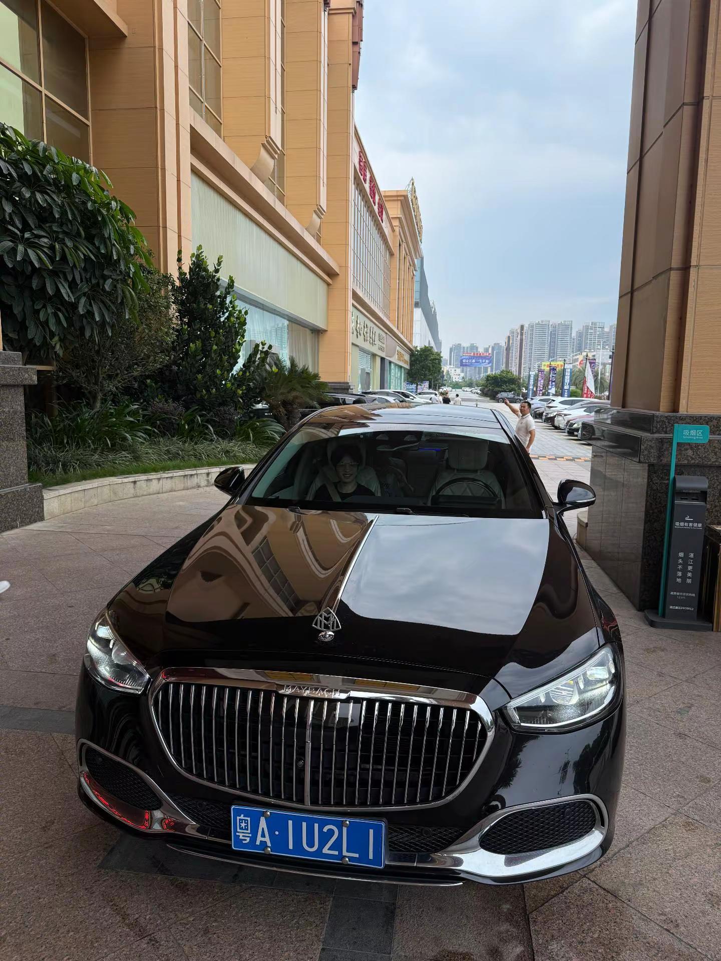 带血的羽毛从不向命运乞讨