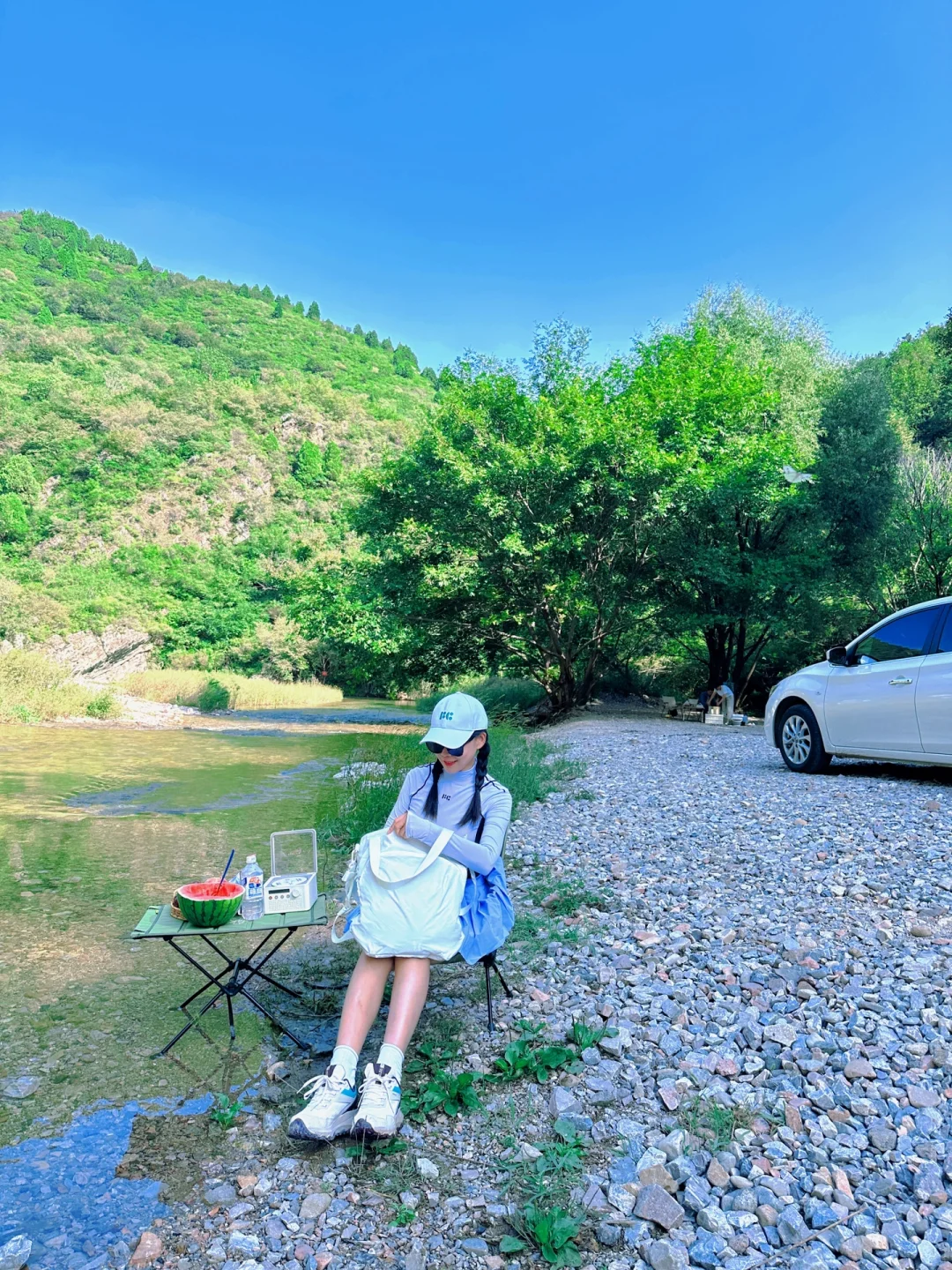 在北京，宠物友好无人峡谷小溪露营宝地