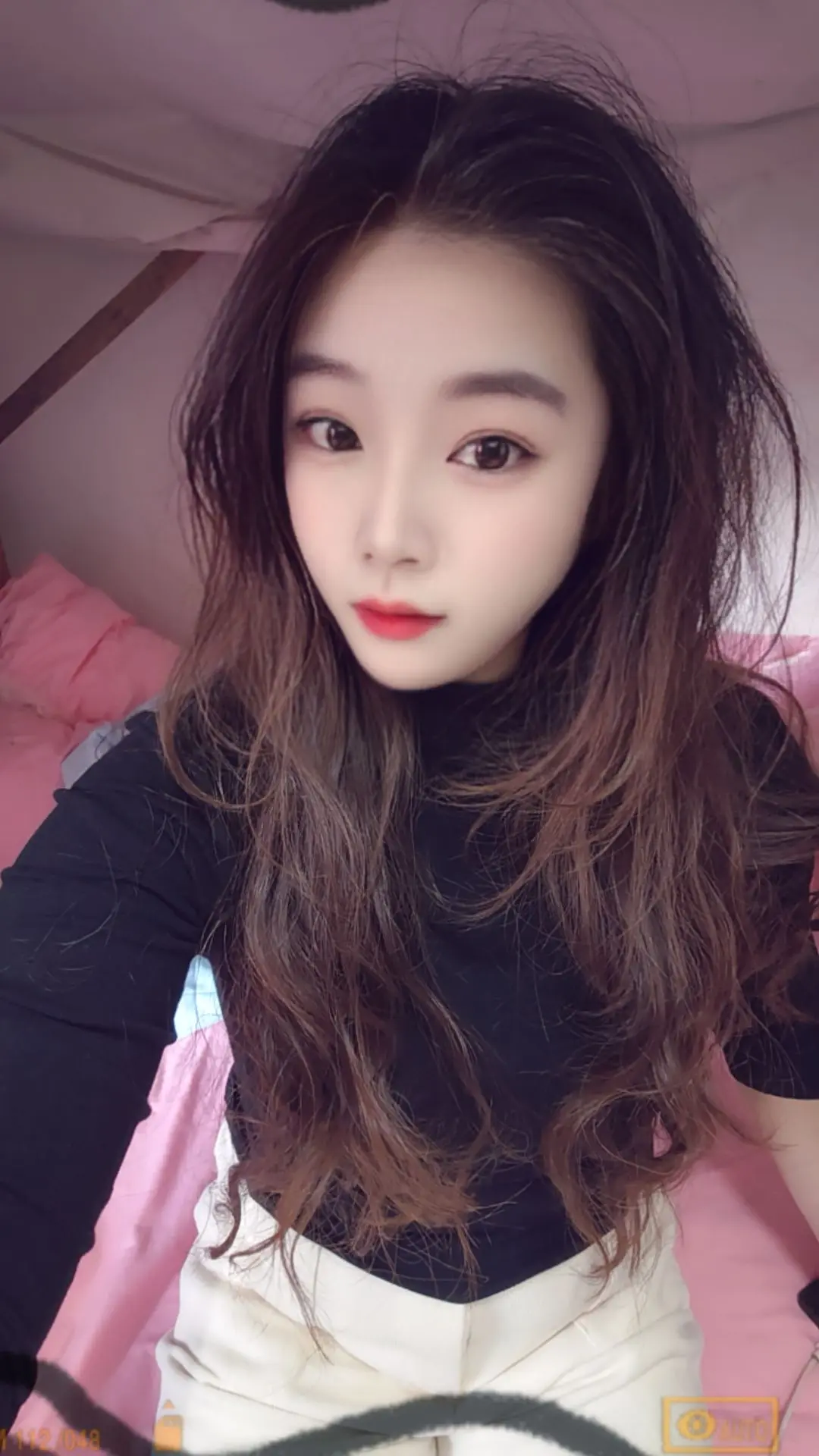 当你把人性看透，你就会喜欢独处，不愿意掺和无用社交，更不会讨好任何人”