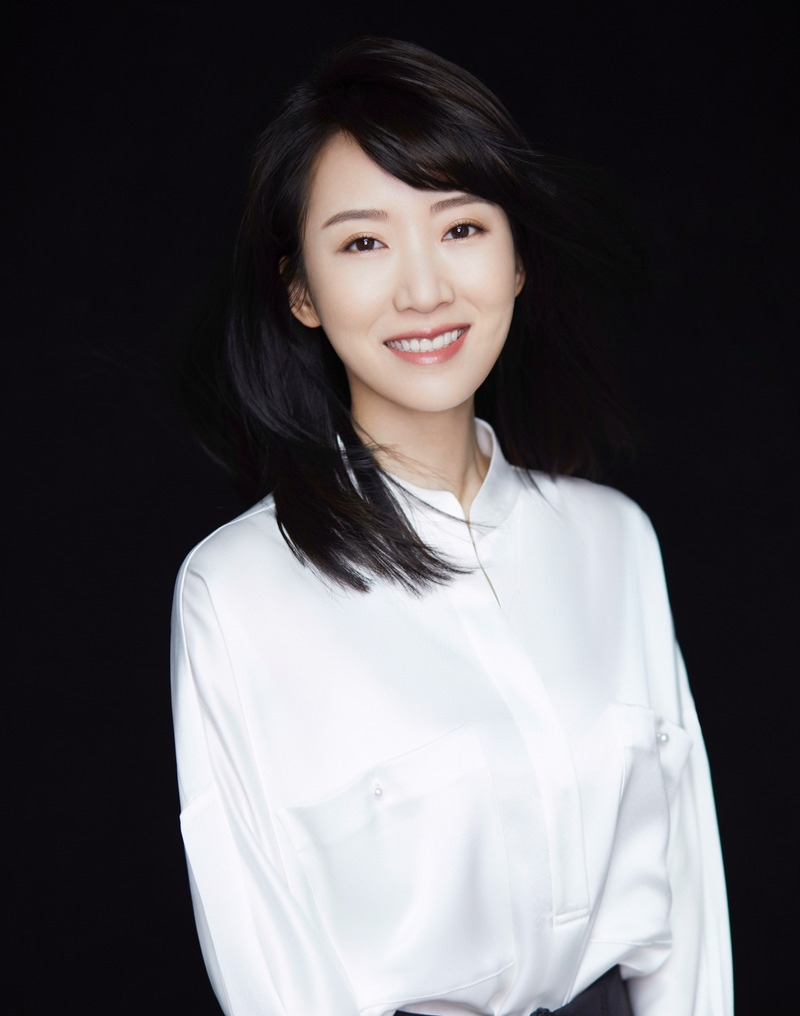 2005年李念拿到女一号进组，但是一周都没有她的镜头，打听之后才知道剧组的暗示，她把自己关到房间哭了一个晚上。
 
2005年，李念还在上海戏剧学院表演系读大三。
 
实习期间，她接到了一个女一号的角色，满心欢喜地进剧组。
 
进剧组后，她每天准时候场，可导演就是不拍她的戏，整整一个星期都没有她的镜