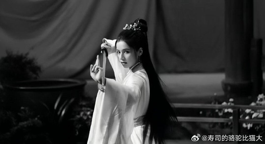 #张婧仪[超话]#   ｜#张婧仪代言比亚迪秦MAX#  ｜#张婧仪陈清雾#   ｜#2026暑期最热女性角色# 

把对你的喜欢藏在心底，转化为向上的力量，慢慢靠近，慢慢优秀

​