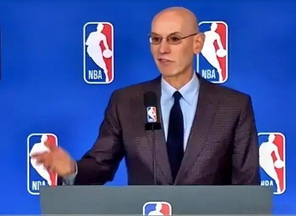 肖华亲自发话：我希望伦纳德的交易能在今年夏天完成！  今日，NBA总裁...