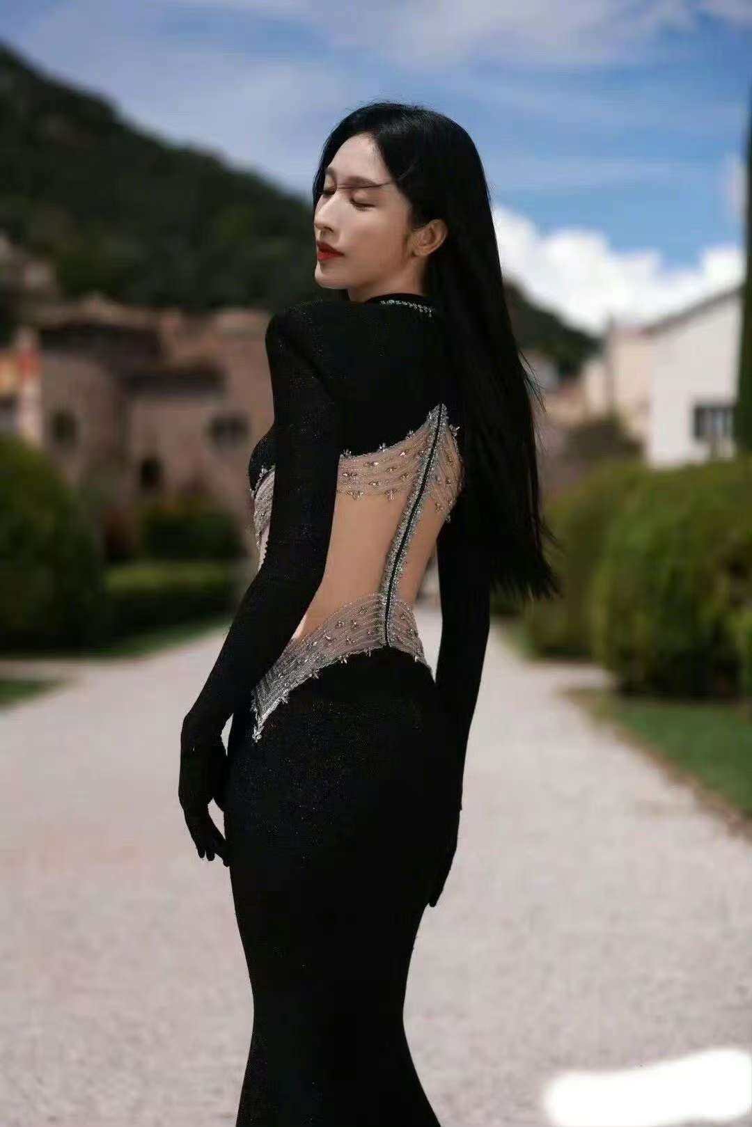 这性感美背，真是绝了吖