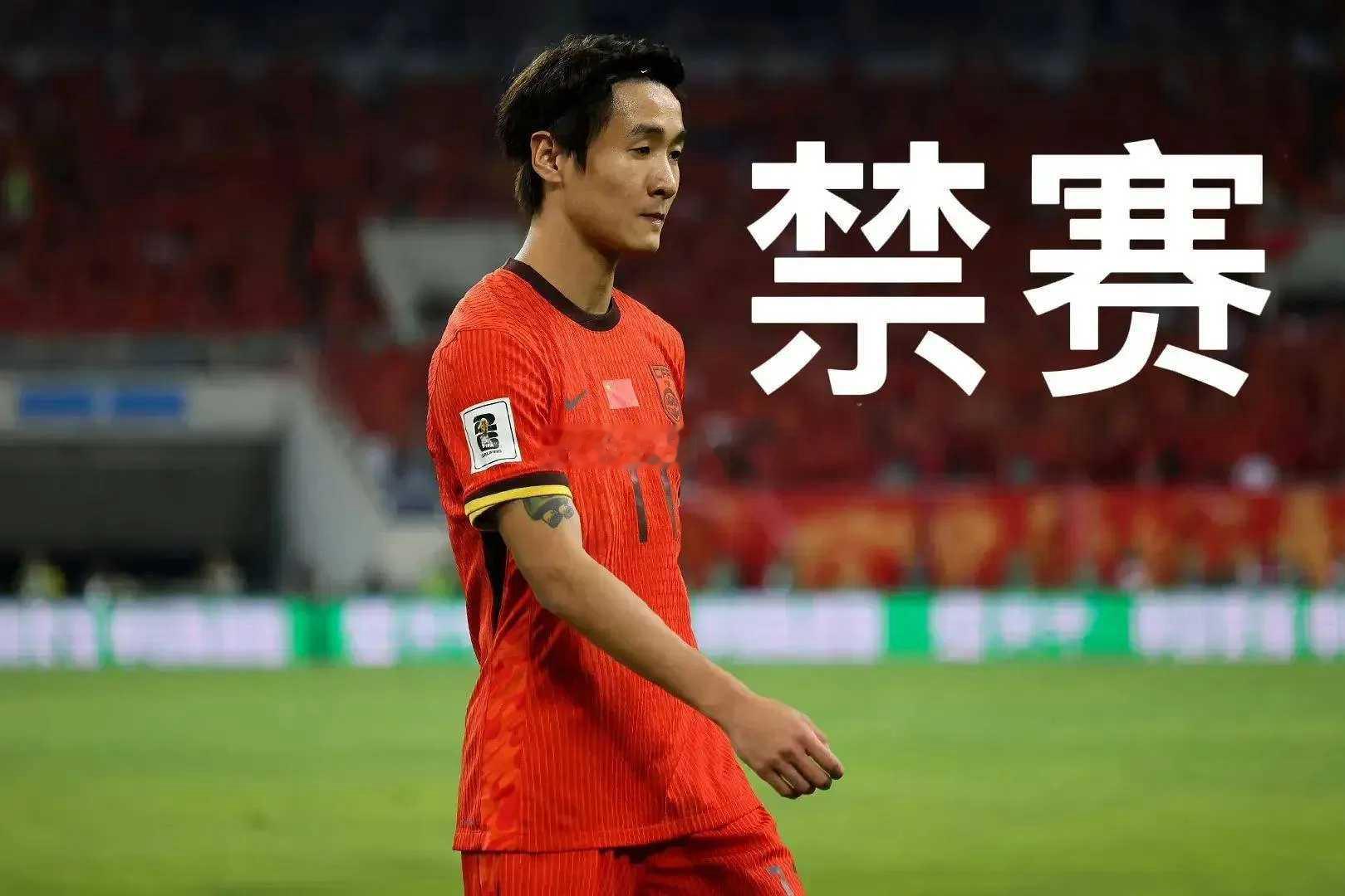 #韦世豪禁赛影响国足热身赛#韦世豪因赛后挑衅公众被中足联禁赛3场并罚款3万元，加上累计黄牌，其2026赛季中超征程提前结束。然而，这一处罚仅针对国内联赛，并不影响他参加即将于9月至10月举行的国足集训及4场国际热身赛。从规则层面看，足协的征调合规；但从竞技层面看，韦世豪的缺阵对国足边路进攻仍 ​