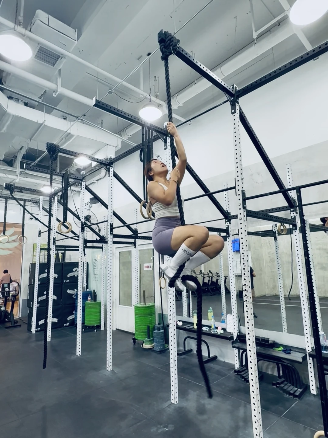 二胎妈妈运动日记｜❓我居然是爬绳天才❓