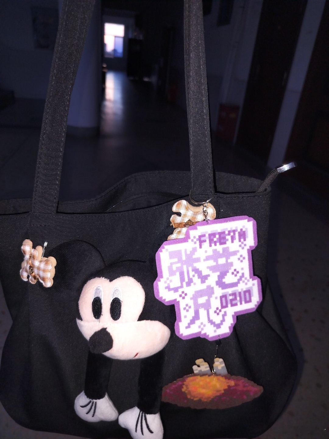 一起去上课[哈哈] #张艺凡[超话]##张艺凡# ​