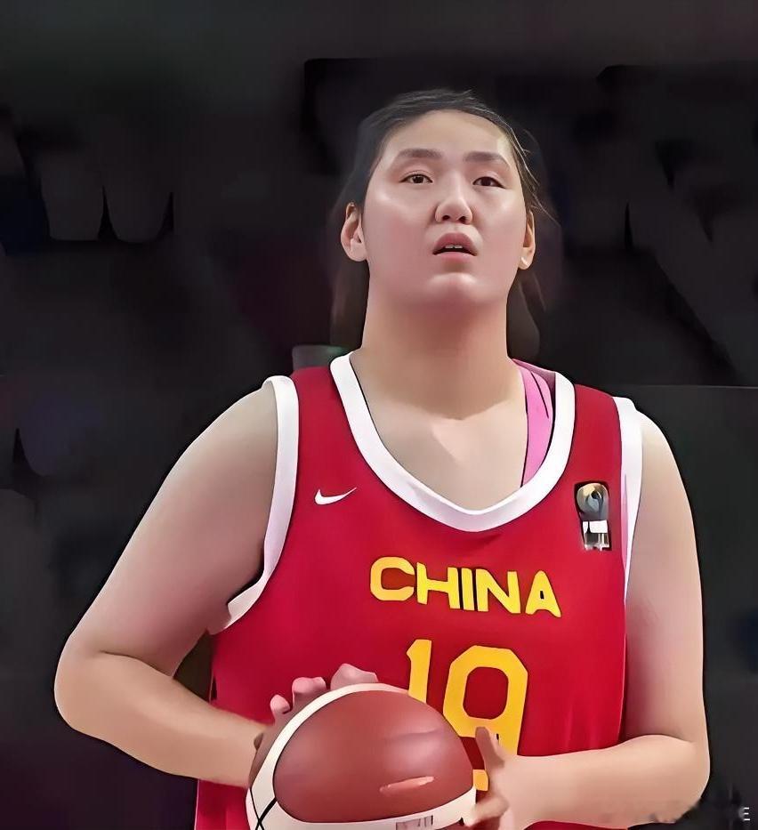 看了中国女篮对阵意大利女篮的首仗比赛，不禁让人倒吸一口凉气！原先以为世...