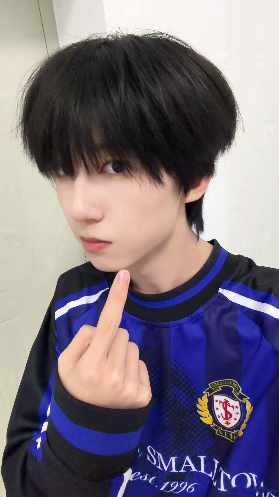 #我们的少年时代2官超[超话]##我们的少年时代2校友大作战##杨博文周扬# ​