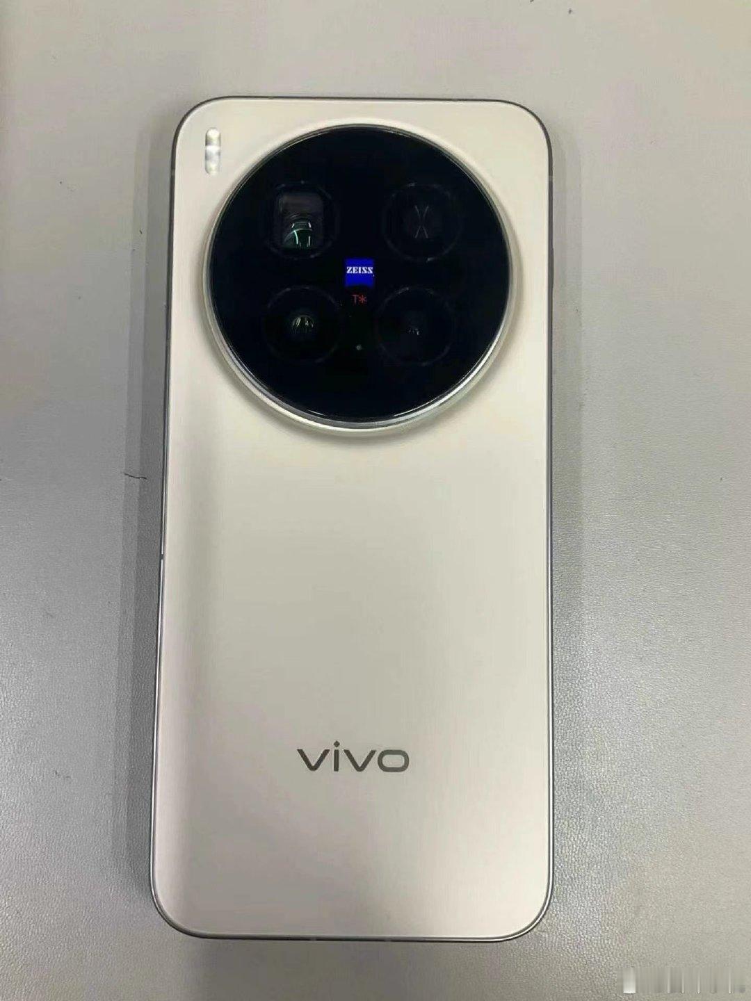 VIVO X300pro 16+512G棕
电池效率98 成色98新 在保26/11/02
4550 ​