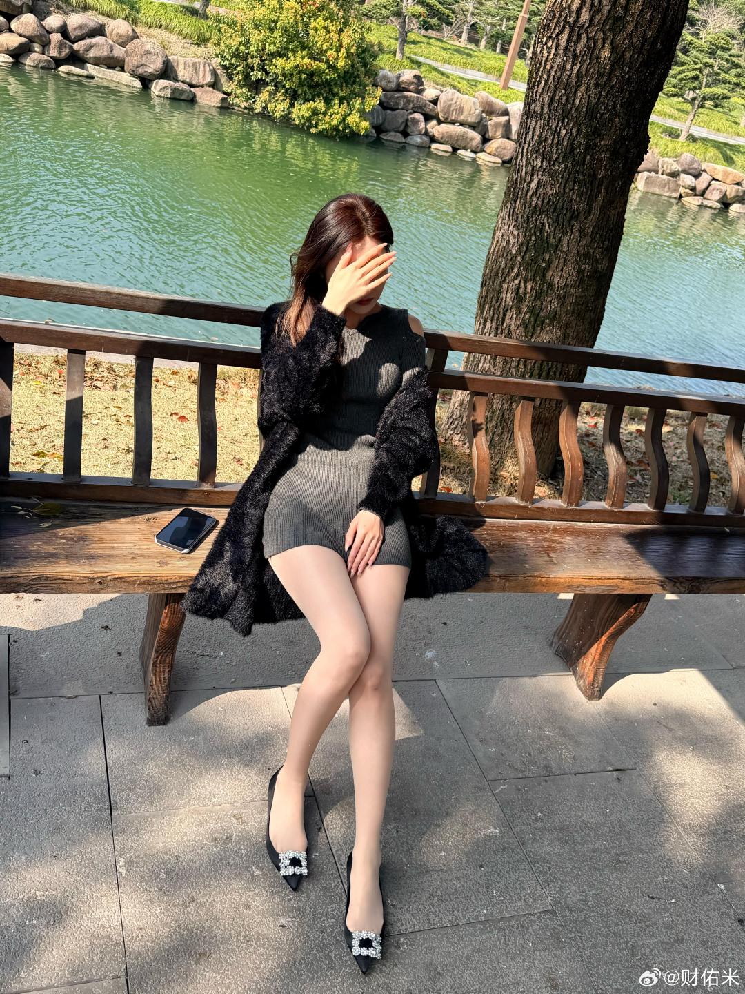 科技大部分高开，今天的预期差肯定还是在机器人物理AI，科技容易兑现，总之亏麻了。 ​