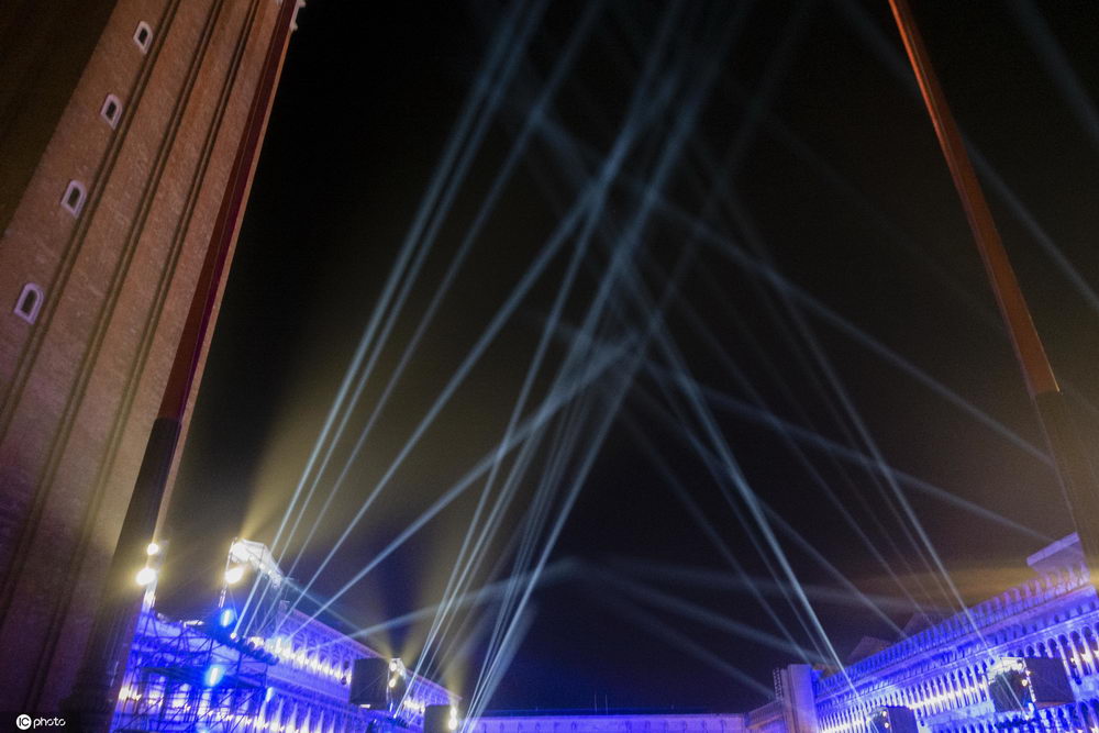 意大利威尼斯聖馬可廣場舉行盛大燈光秀-圖7
