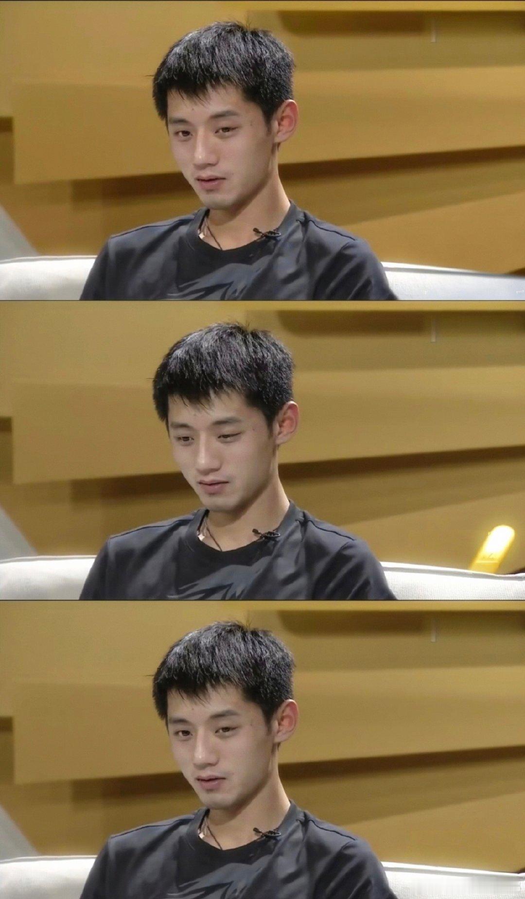 #张继科[超话]#主持人 “很多女孩，说张继科我爱你，心情怎么样？”
可可：
[允悲]（难得沉默好几秒，这表情我好想笑） ​