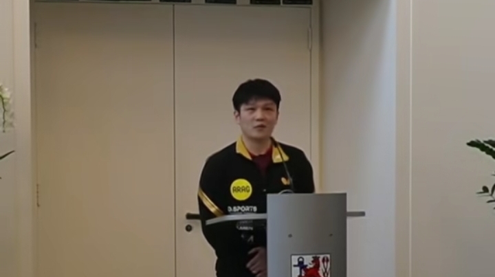 优秀的樊振东

全英文发言

流利大方

格局尽显

期待樊振东在杜塞继续书写属于自己的精彩[赞]